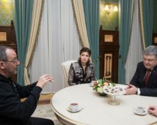 Найвідоміший кілер світу прийшов до Порошенка