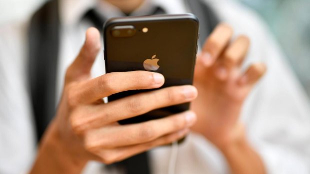 Власників iPhone атакували підступні хакери: що потрібно знати