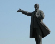 Ніякого тобі мавзолею: Леніна продадуть з молотка
