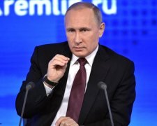 Щоб довше стояв: московські попи освятили "гордість" Путіна