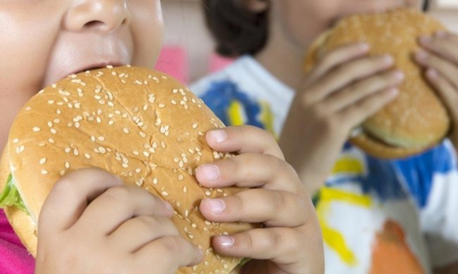 8-летний мальчик научился вождению на YouTube, чтобы отвезти сестру в McDonald’s