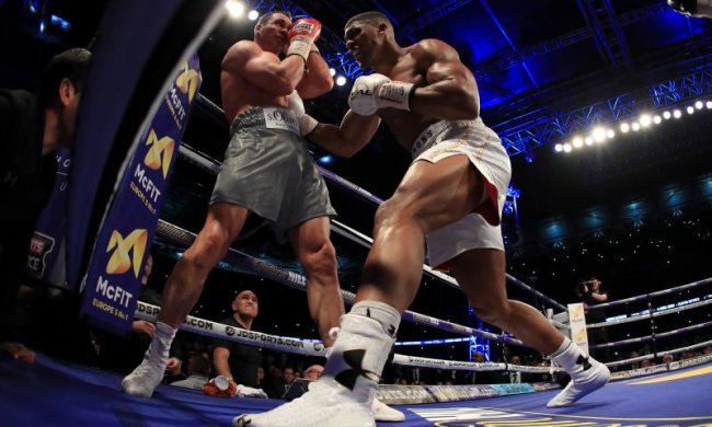 Промоутер Джошуа назвал страны, где может пройти бой-реванш с Кличко