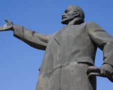 Стало известно, как "недобитый" Ленин спрятался от Вятровича