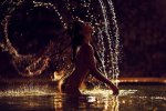 Сестра Кардашьян оголилася на честь дня народження