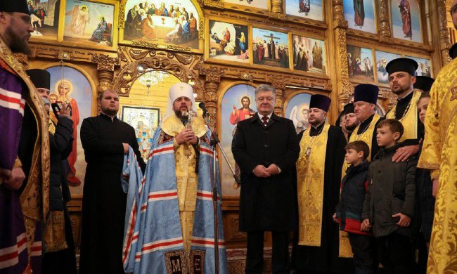 Українська делегація вирушила за томосом: залишилися лічені години