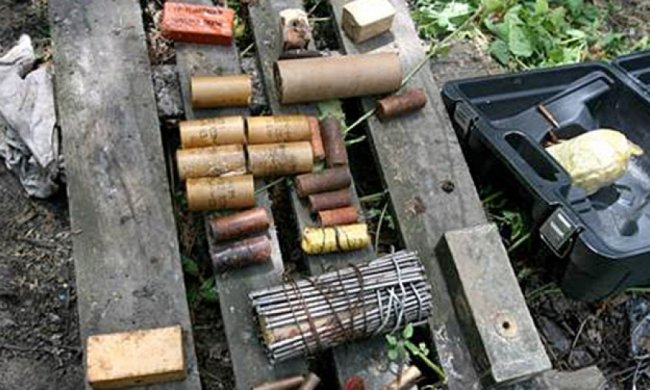 СБУ у Києві виявила 4 кг вибухівки у схованці (фото)