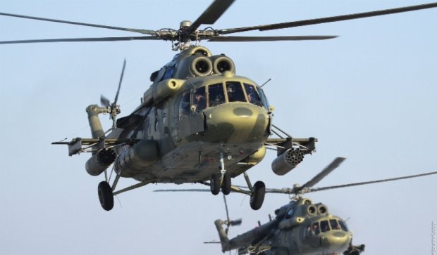 Над украинской границей зафиксировали восемь вражеских вертолетов
