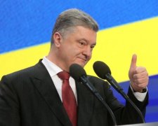 Порошенко проведет 9 мая с "побежденной"