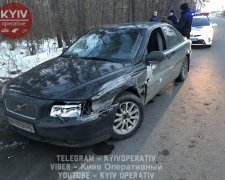 П'яний водій розбив іномарку об відбійник