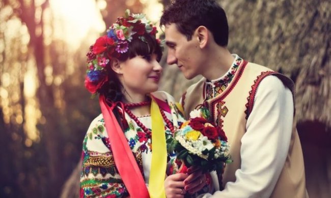 "Мало кто знал, откуда пришла эта красота к людям": самая удивительная легенда о вышиванке, которую должен знать каждый украинец