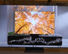 Samsung Transparent MicroLED. Фото скриншот из Youtube