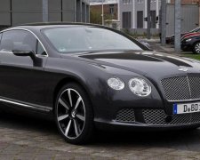 Ціна вас шокує: Bentley показала свою версію iPhone X