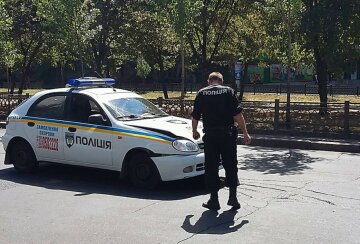 Миттєва карма: агресор поплатився за жорстоке побиття ударом об капот, епічне відео