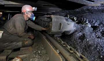 Кабмін виділив допомогу постраждалим від обвалу "Степової"