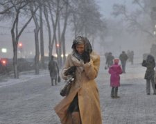 Погодний армагеддон залишив тисячі українців без світла