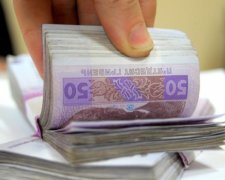 Київський чиновник хотів заробити на АТОшнику майже мільйон