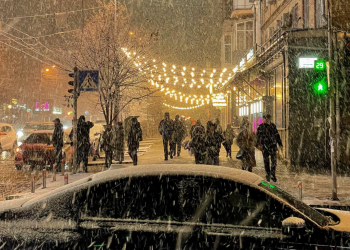 Украинцы, снег, фото из соцсетей