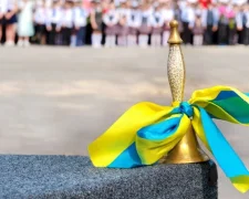 Школьники в украинском классе