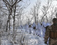 украинские военные на Донбассе, фото: штаб ООС