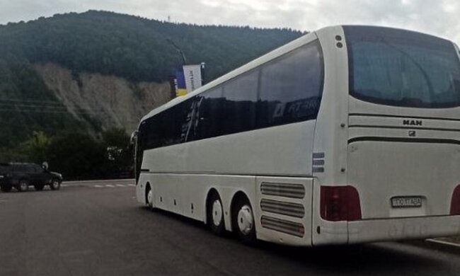 Автобус, в якому іхали туристи із Полтави. Суспільне Полтава
