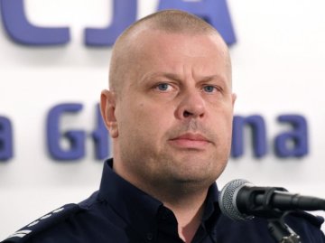 Керівник поліції Польщі через хабар подав у відставку