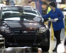 Hyundai и Ford остановили работу в России 