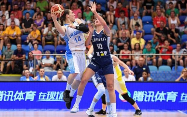 Женская сборная Украины уступила Словакии и вылетела с Евробаскета

