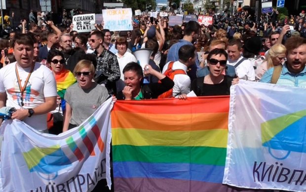 Лидер "Гей-форум Украины": Плотность гомосексуалов на Позняках намного выше, чем на Виноградаре 