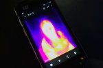 З'явився перший смартфон з тепловізором (відео)
