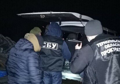 На Тернопольщине чиновника поймали на крупной афере, вам и не снилось: положил в карман квартиру