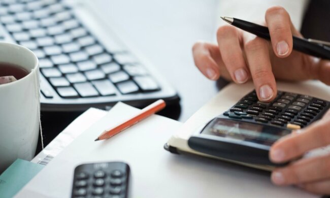 Індексація зарплати в Україні: як порахувати і калькулятор