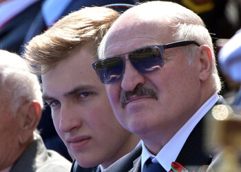 Лукашенко с сыном на параде в Москве, фото из свободных источников