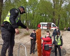 Поліцейський, фото з вільних джерел