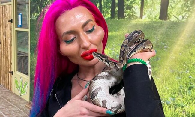 Анастасія Покрищук, instagram.com/_just__queen_/
