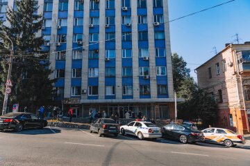 У Дніпрі замінували офіс в центрі, сотні людей на волосині від загибелі: перші подробиці