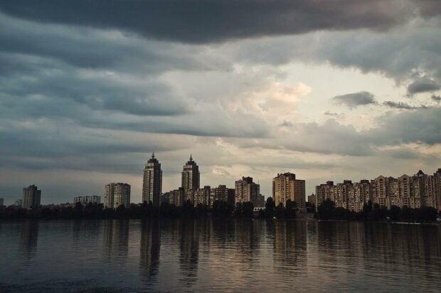 Київ занурився у смог - столиця очолила рейтинг міст з найвищим рівнем забруднення повітря