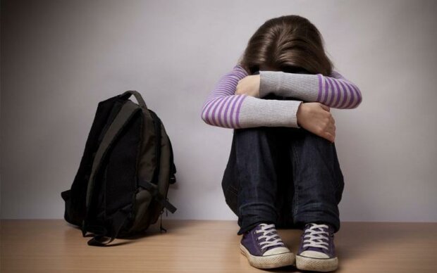 Побиття школярки в Запоріжжі: сестра покаліченої дівчинки вийшла на стежку війни, кривдниць хочуть "пробачити"