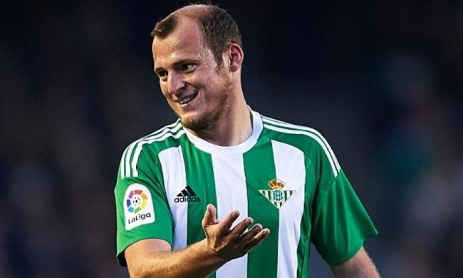 Зозуля прокомментировал конфликт с фанатами Райо Вальекано