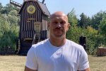 Илья Кива в советской шапке обратился к украинцам: "Не стареют душой ветераны"