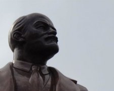 Из памятника Ленину слепили "Олимпийца"