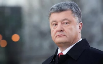 Не витримав натиску: акаунт Порошенка зламали невідомі