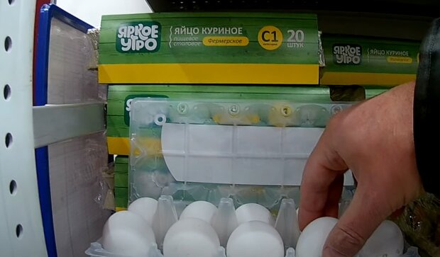 Куриные яйца, скриншот: Youtube