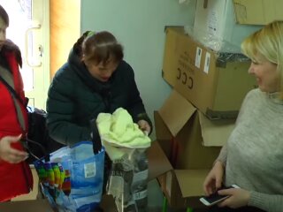 Гуманитарная помощь. Фото: скрин youtube