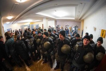 Савченко вмовила суддів