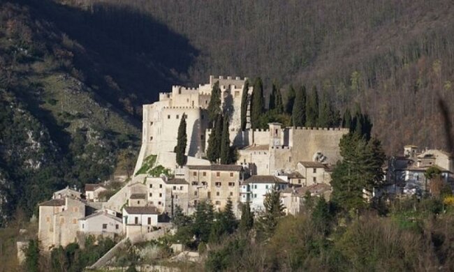 В Італії відреставрували тисячолітній замок