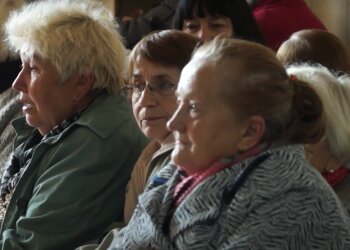 Пенсионеры, кадр из видео