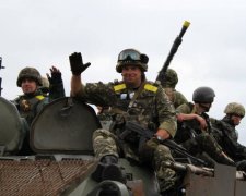 В Днепропетровск привезли семерых бойцов АТО с пулевыми ранениями