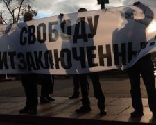 Російські тюремники катують українського політв'язня