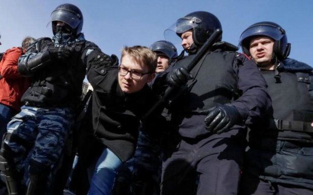 Мітинги Навального: вірні пси "нецаря" Путіна крутять навіть дітей
