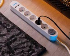 Розетка. переходник, кадр из видео